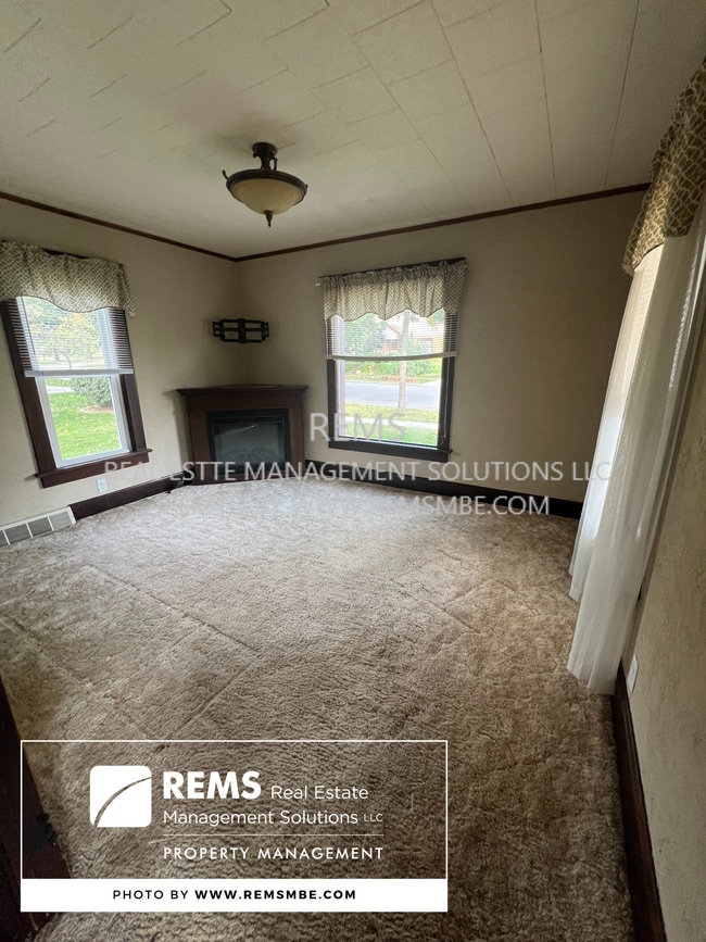 Building Photo - 120 13th St