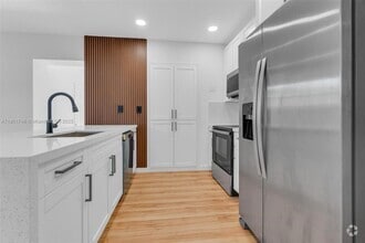 Building Photo - 440 NW 30th Terrace