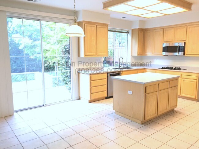 Foto del edificio - Old Almaden Winery Home with Central A/C &...