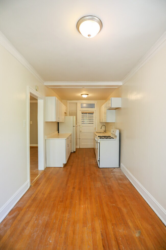 Foto del edificio - 5063 N Glenwood Ave