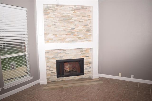 Building Photo - 1813 Walnut Hill Dr