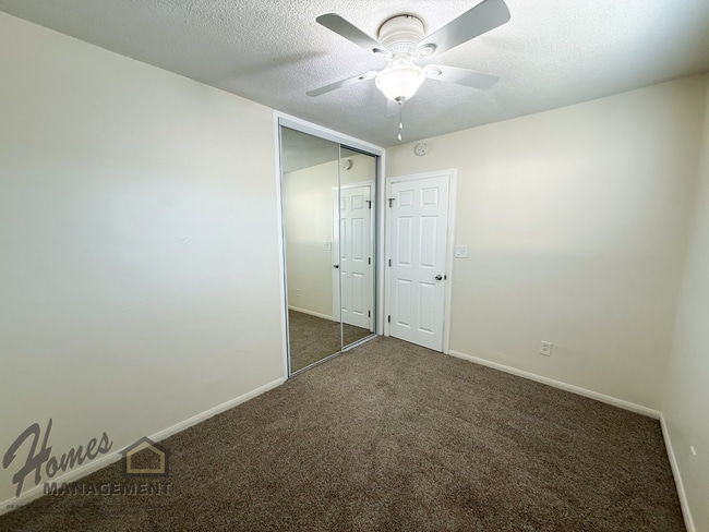 Foto del edificio - 641-641 Kaylyn Way