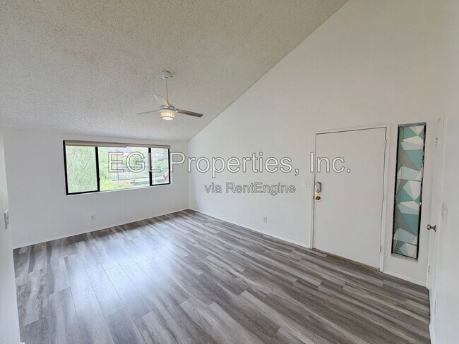 Foto del edificio - 18146 American Beauty Dr