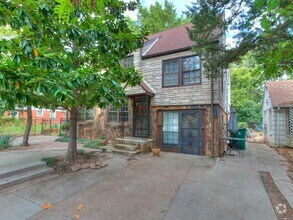 Building Photo - 2643 NW 11th St