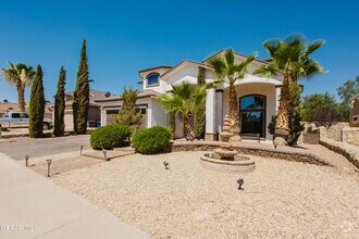 Building Photo - 3733 Tierra Campa Dr