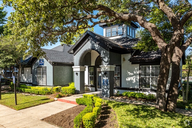 Leasing Office - Derby Park