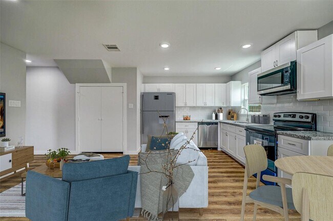 Foto del edificio - 8215 Hanna St