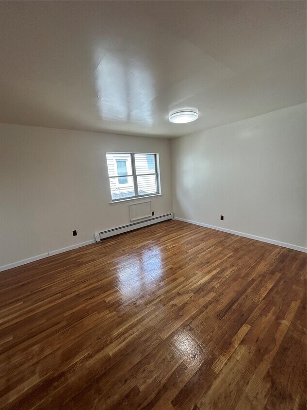 Foto del edificio - 100-45 221st St