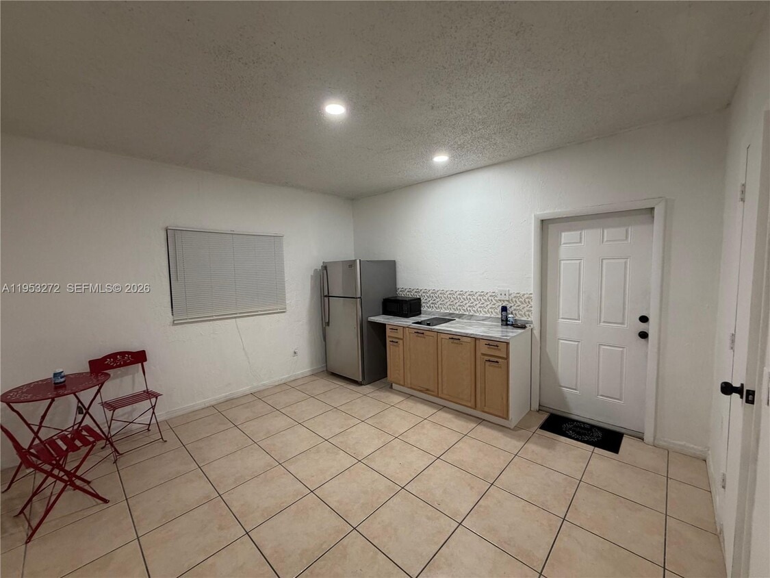 Foto del edificio - 16330 SW 107th Ave