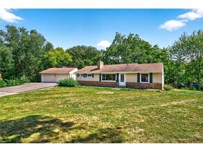 Building Photo - 6015 Aspen Rd