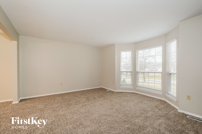 Building Photo - 16706 Babler View Dr
