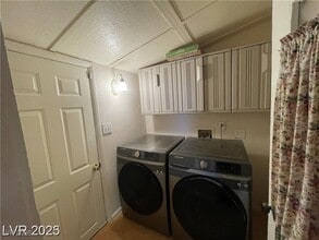 Building Photo - 668 Avenue F