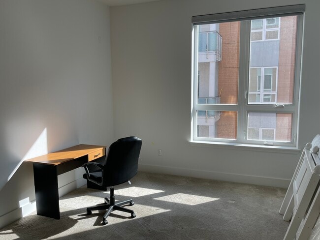 Foto del edificio - 45128 Warm Springs Blvd