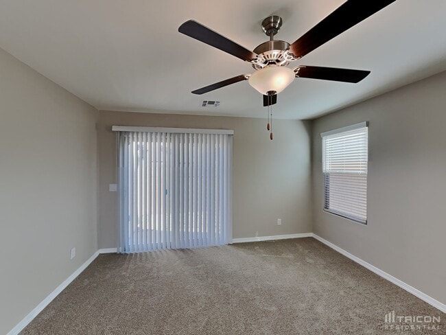 Building Photo - 3940 S 79th Dr