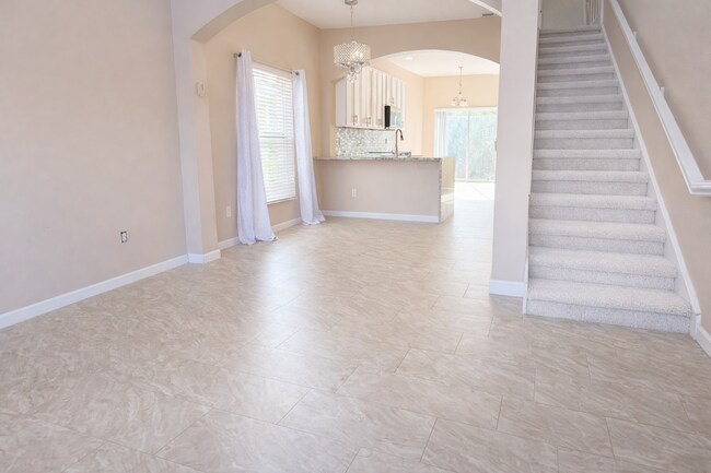 Foto del edificio - 819 Pine Pointe Ln