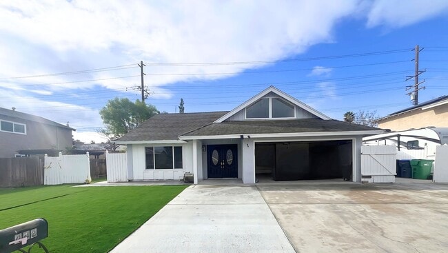 Building Photo - Two Story Home with Pool, in Corona