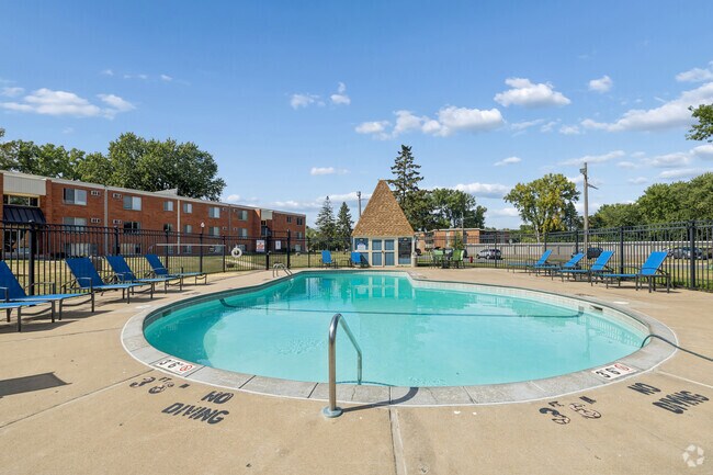 Piscina al aire libre - Regency Park