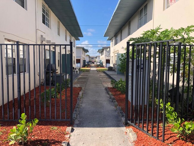 Foto del edificio - 939 Magnolia Dr