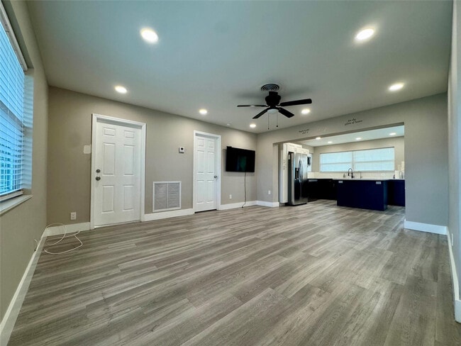 Foto del edificio - 1871 NW 31st Ct