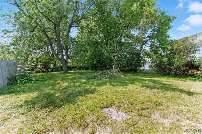 Building Photo - 841 Cleveland Dr