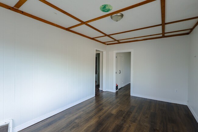 Photo du bâtiment - 1408 Clearbrook Rd