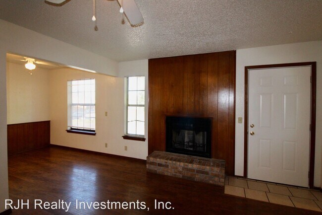 Building Photo - 2 br, 1 bath Apartment - 1900 Dover 1900 D...