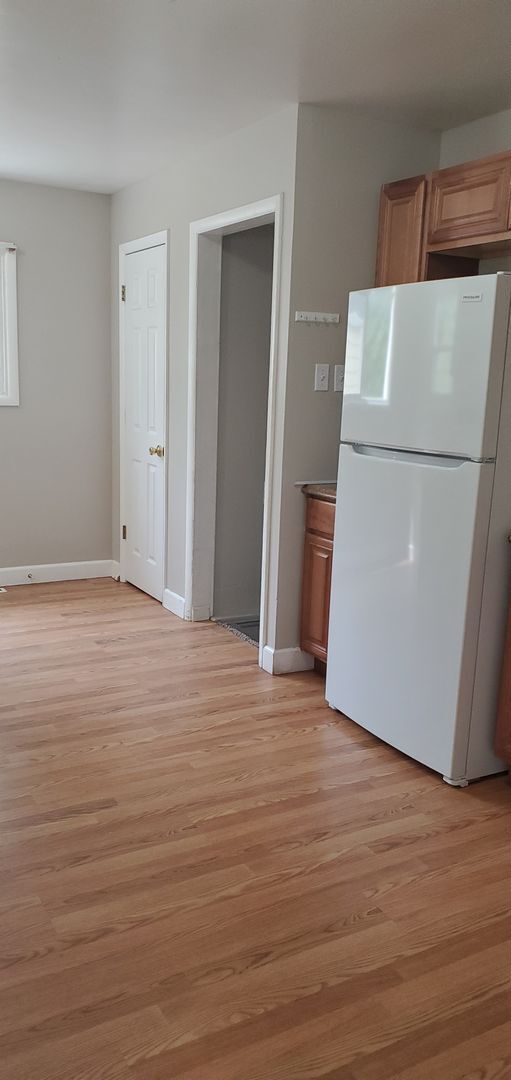 Foto del edificio - Charming 2 bed, 2 bath home located in Cen...