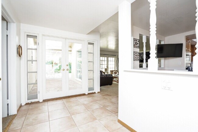 Foto del edificio - 9379 Esther St