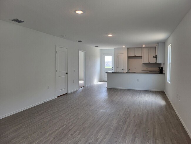 Building Photo - Home on the Golf Course