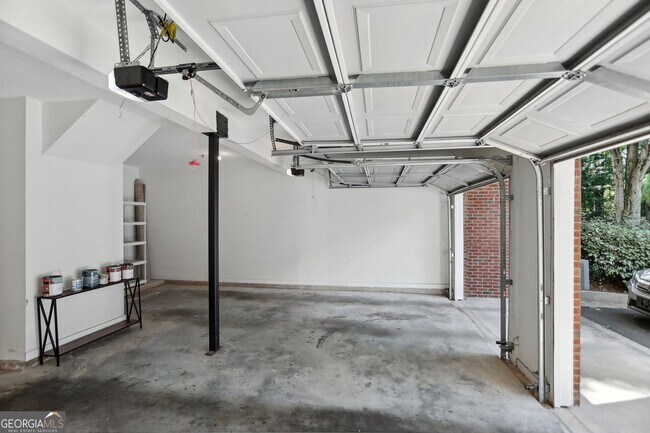 Foto del edificio - 206 Spring Heights Ln
