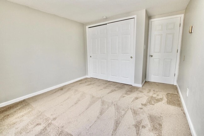 Bedroom - PARK MANOR -- 183