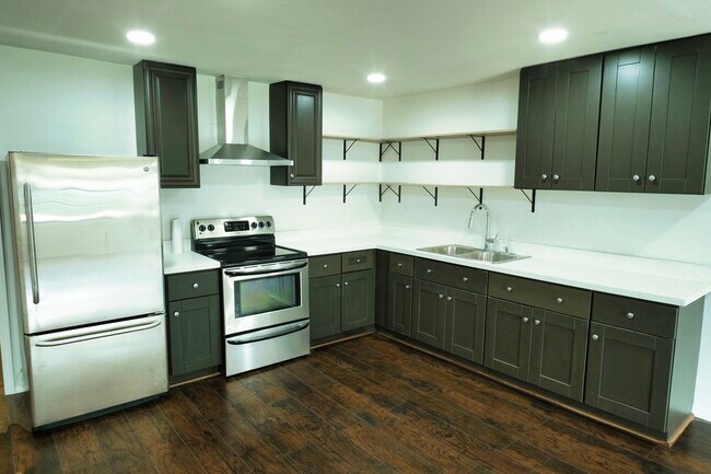 Kitchen with included stove and fridge - 1045 Washington Ave
