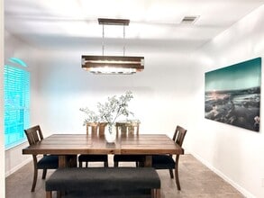 Building Photo - 30515 Woodson Trace Dr