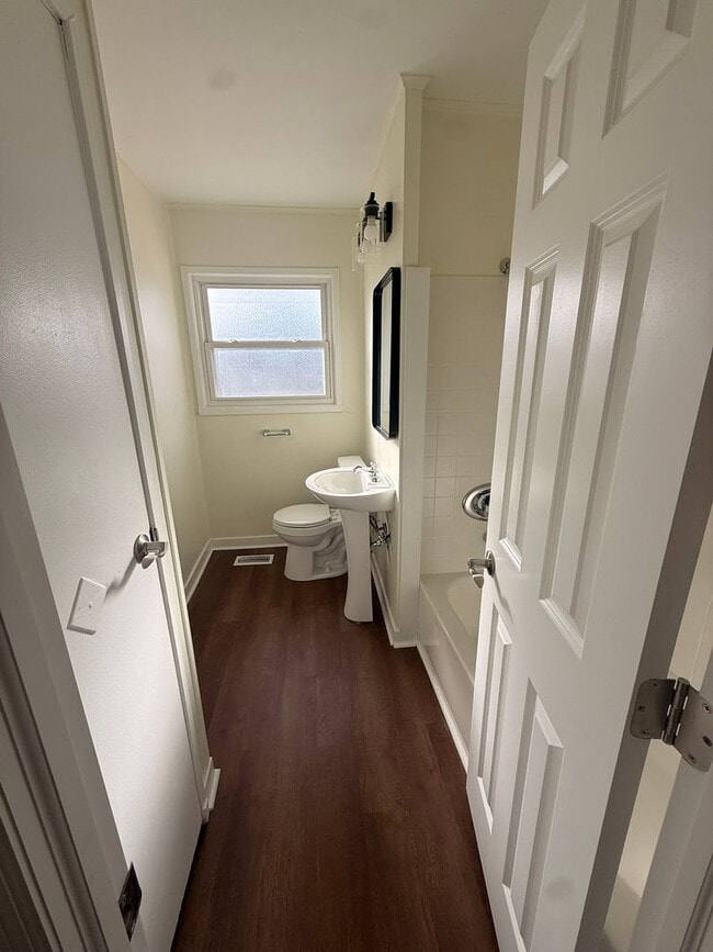 Foto del edificio - 2004 Wilmington Ave