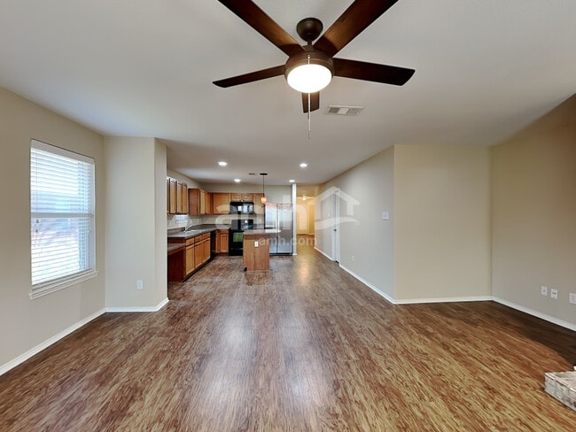 Building Photo - 2505 Saddlehorn Dr