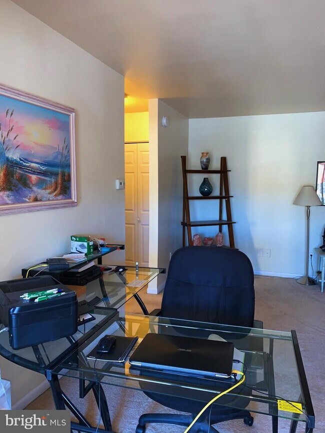 Foto del edificio - 5470 Cedar Ln