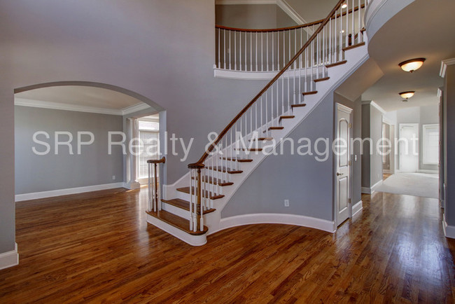 Building Photo - Beautiful House in Skybrook Neighborhood !!