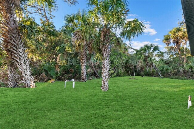 Foto del edificio - 2574 Caladium Rd