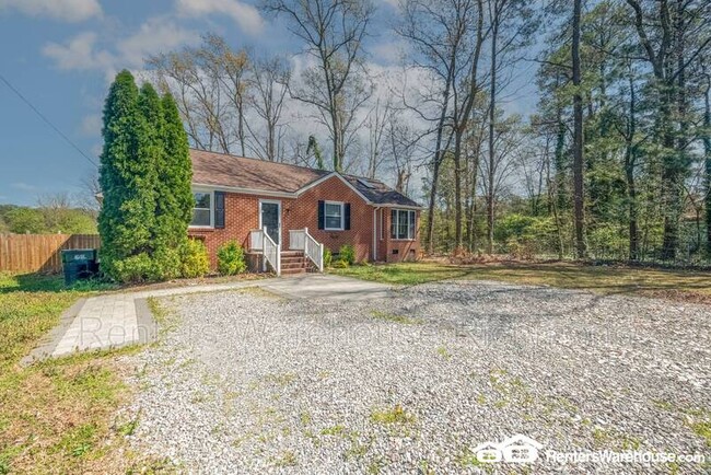 Building Photo - 8511 Ackley Ave