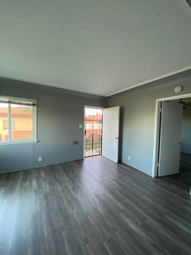 Building Photo - 8552 Luxor St