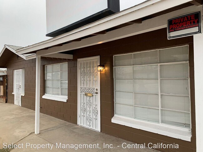 Building Photo - 3 br, 1 bath House - 1939 E Ashlan Ave