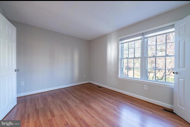 Building Photo - 18811 Birdseye Dr