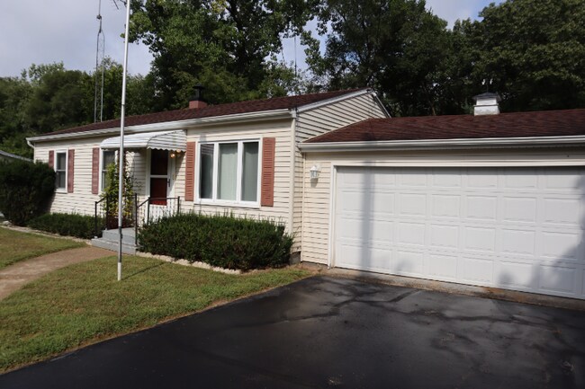 Foto del edificio - 275 Viking Dr