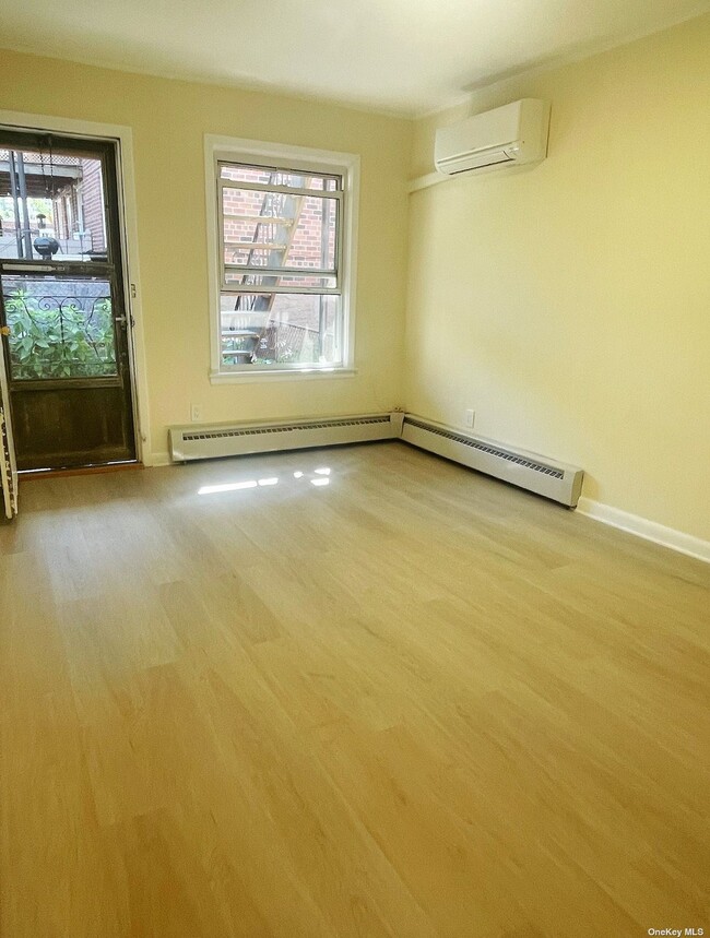 Foto del edificio - 47-33 213th St