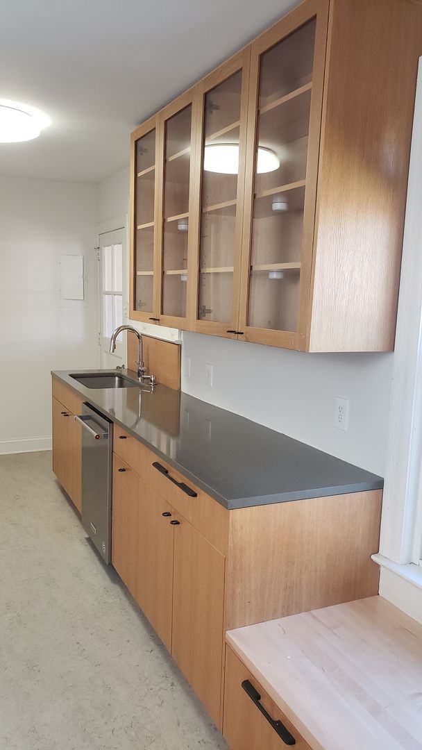 Foto del edificio - Renovated 2 Bedroom/ 1 Bath Duplex minutes to 12th South, Lipscomb, Belmont and Vandy