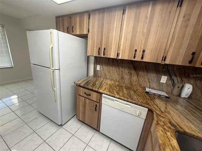 Building Photo - 1354 Rock Dove Ct