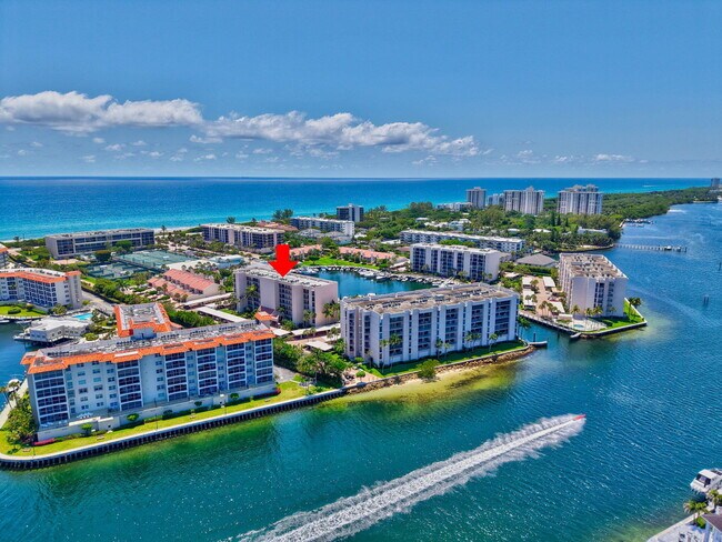 Foto del edificio - 2707 N Ocean Blvd