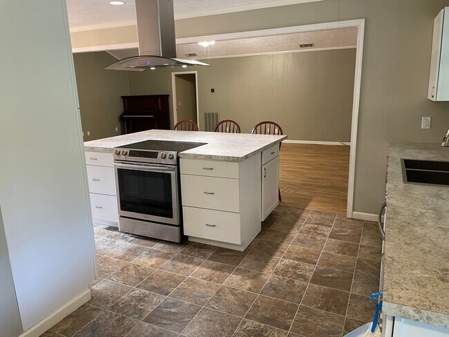 Foto del edificio - 849 Steger Rd