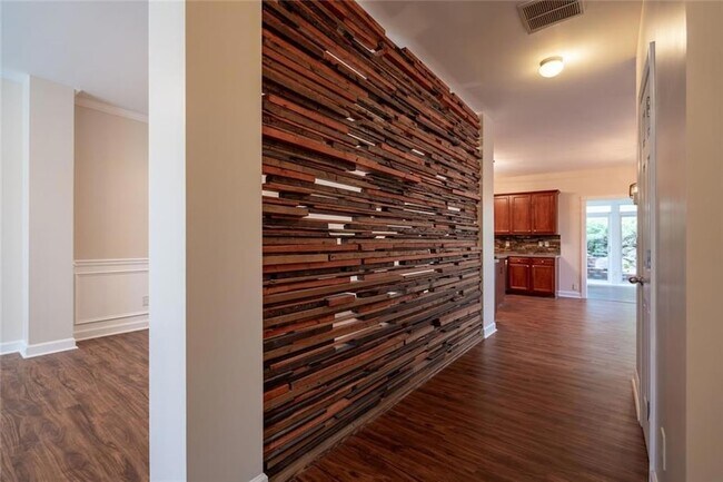 Foto del edificio - 778 Austin Creek Dr
