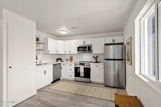 Building Photo - 3114 N 68th St